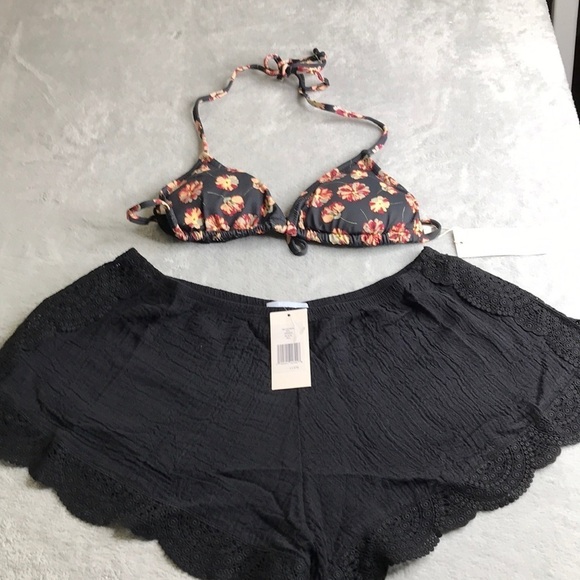 Eberjey Triangle  Bikini Top and Semi Sheer Lacey Cover UP shorts Size M/L New - Picture 1 of 12